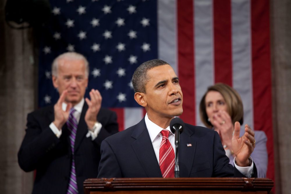 President Barack Obama gives his State of the Union address to a joint session of Congress in the House Chamber of the U.S. Capitol, Jan. 27, 2010. (Official White House Photo by Pete Souza)