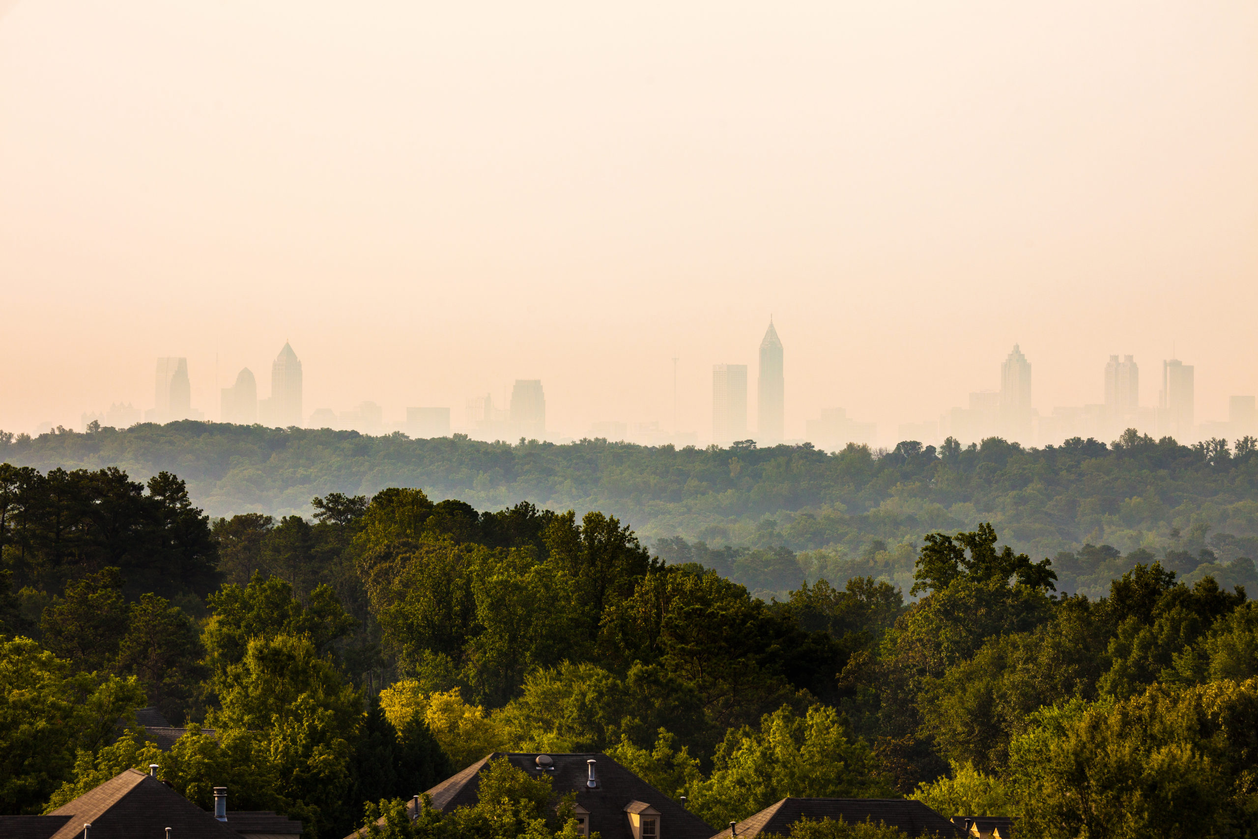 Vinings Neighborhood with downtown skyline in the back, Atlanta, Georgia, USA