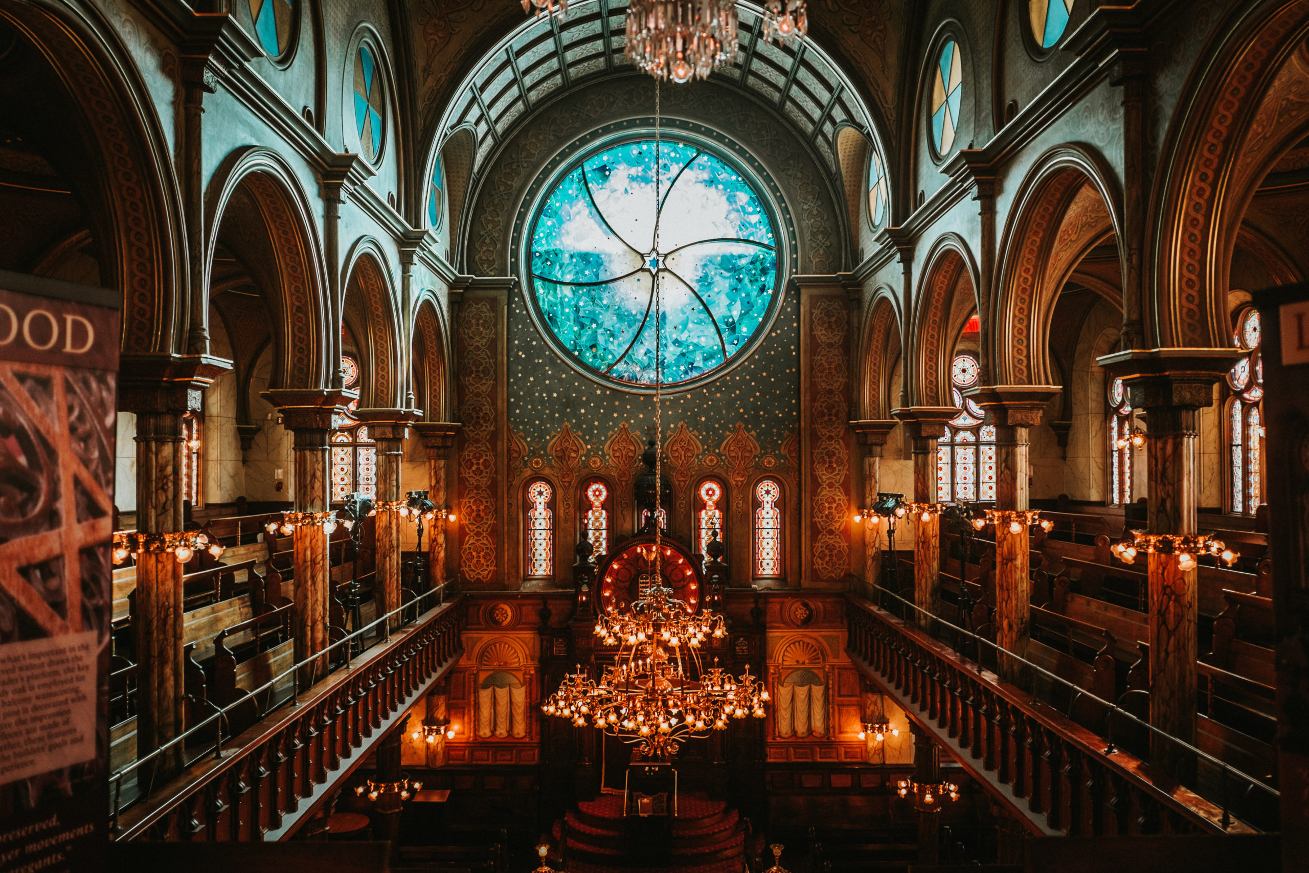 Synagogue  in Manhattan, New York City with  round blue window