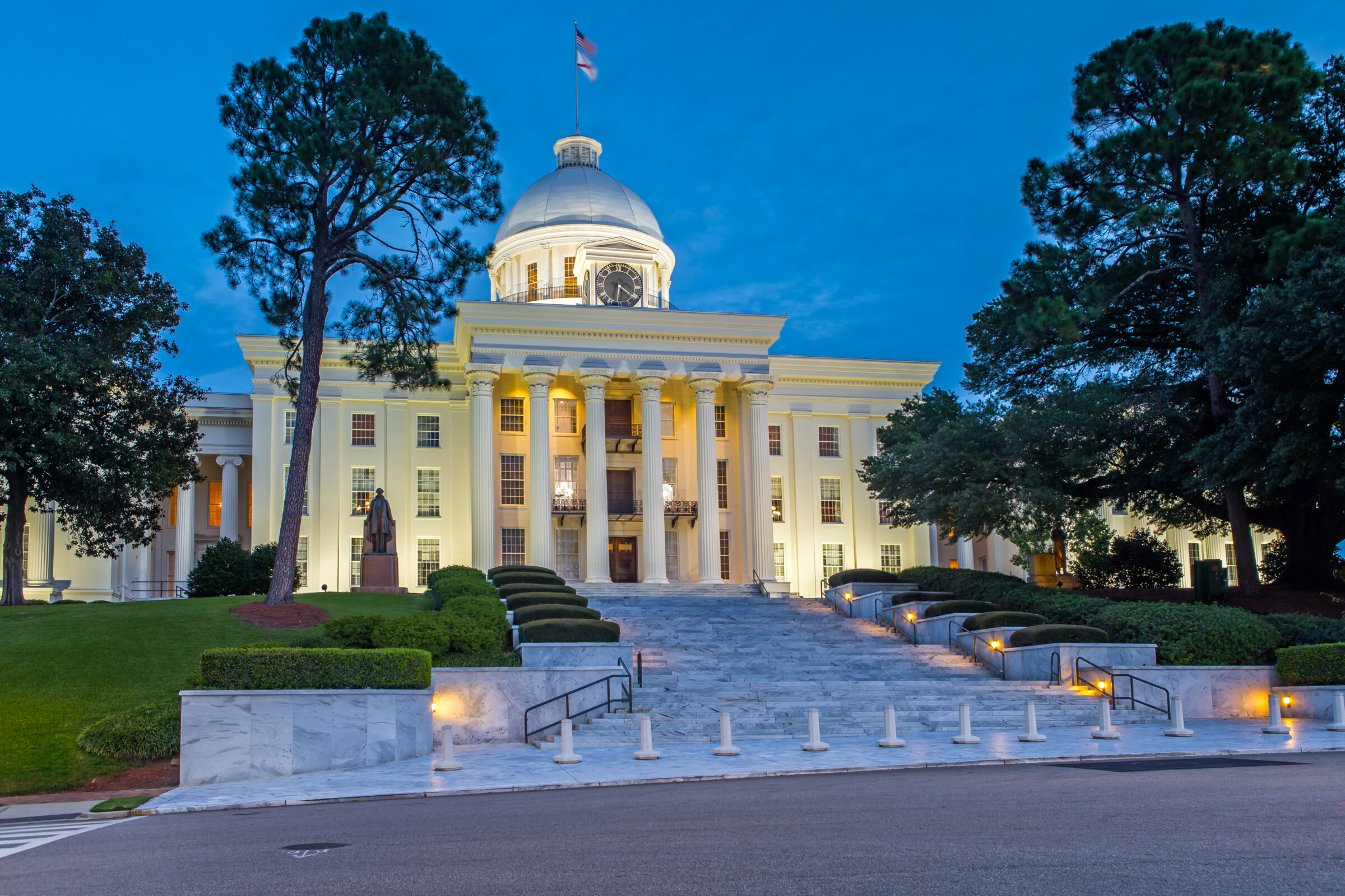 Alabama State Capitol in Montgomery at Night